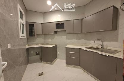 Apartment - 2 Bedrooms - 3 Bathrooms for rent in Fereej Bin Mahmoud South - Fereej Bin Mahmoud - Doha