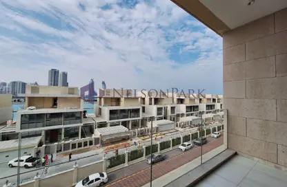 Apartment - 2 Bedrooms - 3 Bathrooms for sale in Crystal Residence - Gewan Island - The Pearl Island - Doha
