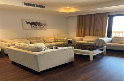 Apartment - 1 Bedroom - 2 Bathrooms for rent in East Porto Drive - Porto Arabia - The Pearl Island - Doha