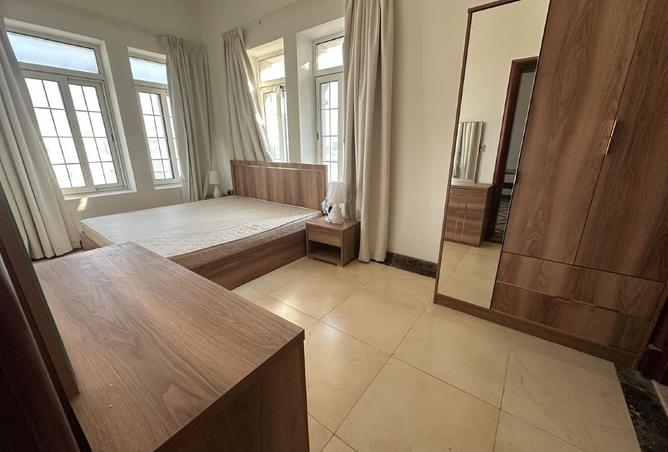 1005167 - Property Image 2