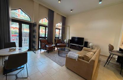 Apartment - 1 Bedroom - 2 Bathrooms for sale in Chateau - Qanat Quartier - The Pearl Island - Doha