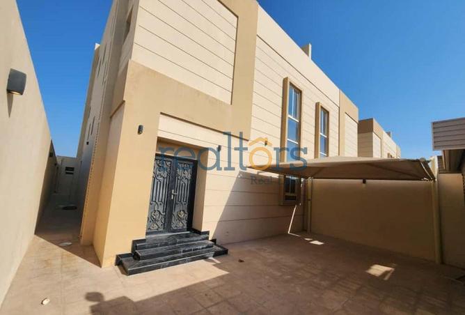 52271215 - Property Main Image