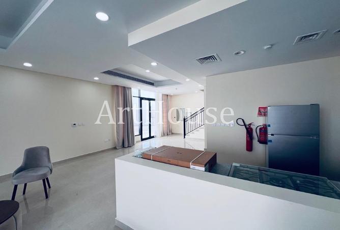 56827388 - Property Image 2