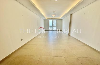 Apartment - 2 Bedrooms - 3 Bathrooms for rent in Viva Central - Viva Bahriyah - The Pearl Island - Doha