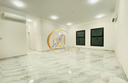 Apartment - 2 - 2 for rent in Anas Street - Fereej Bin Mahmoud North - Fereej Bin Mahmoud - Doha