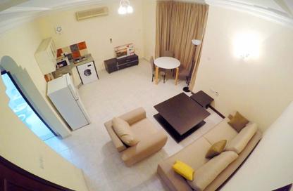 Apartment - 1 Bedroom - 1 Bathroom for rent in Maamoura Villas - Al Maamoura - Doha