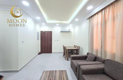 Apartment - 2 Bedrooms - 2 Bathrooms for rent in Umm Ghwailina Comm - Umm Ghuwalina - Umm Ghuwailina - Doha