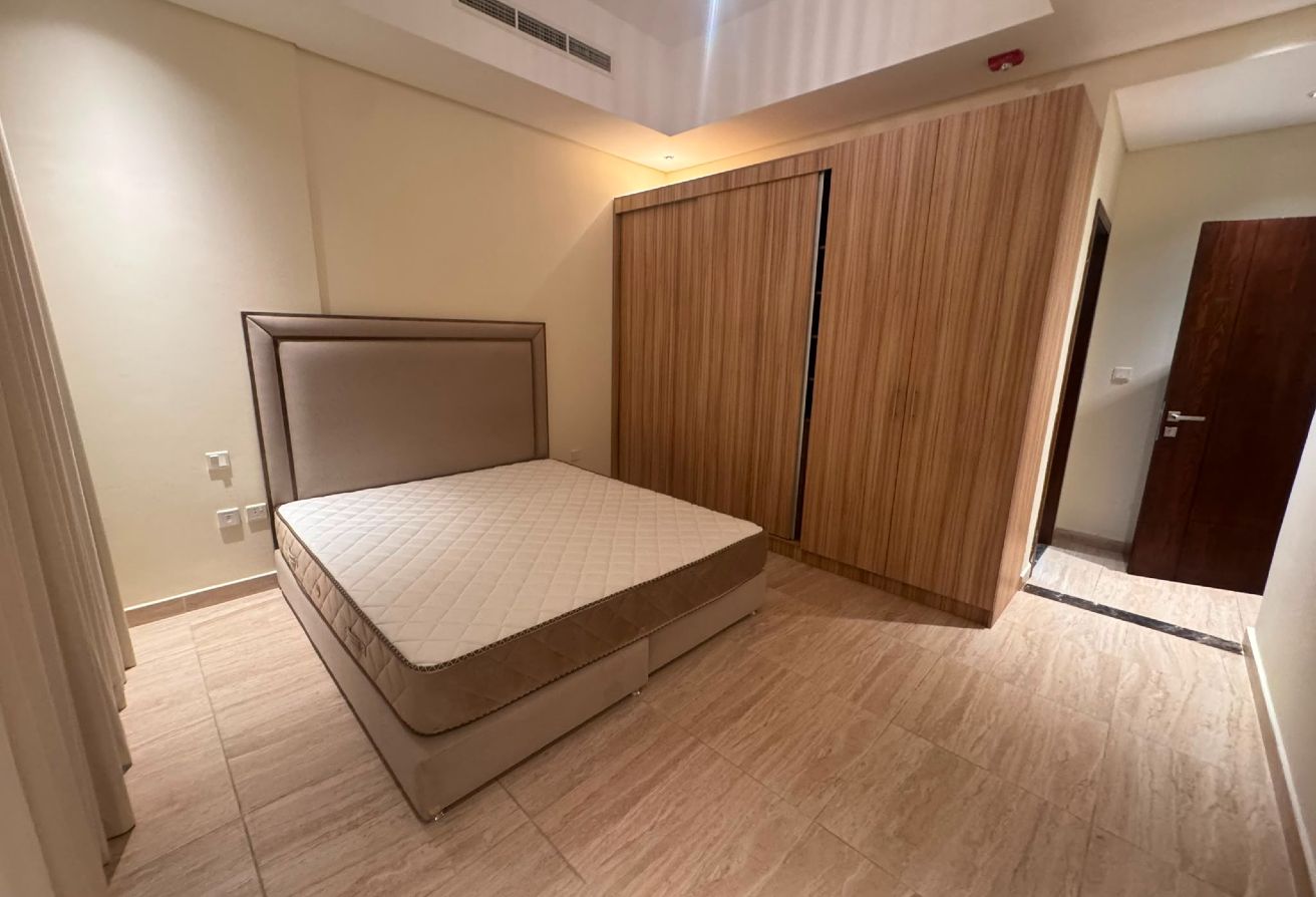 Luxury 2 BHK Fully Furnished Apartment For Rent thumbnail 4