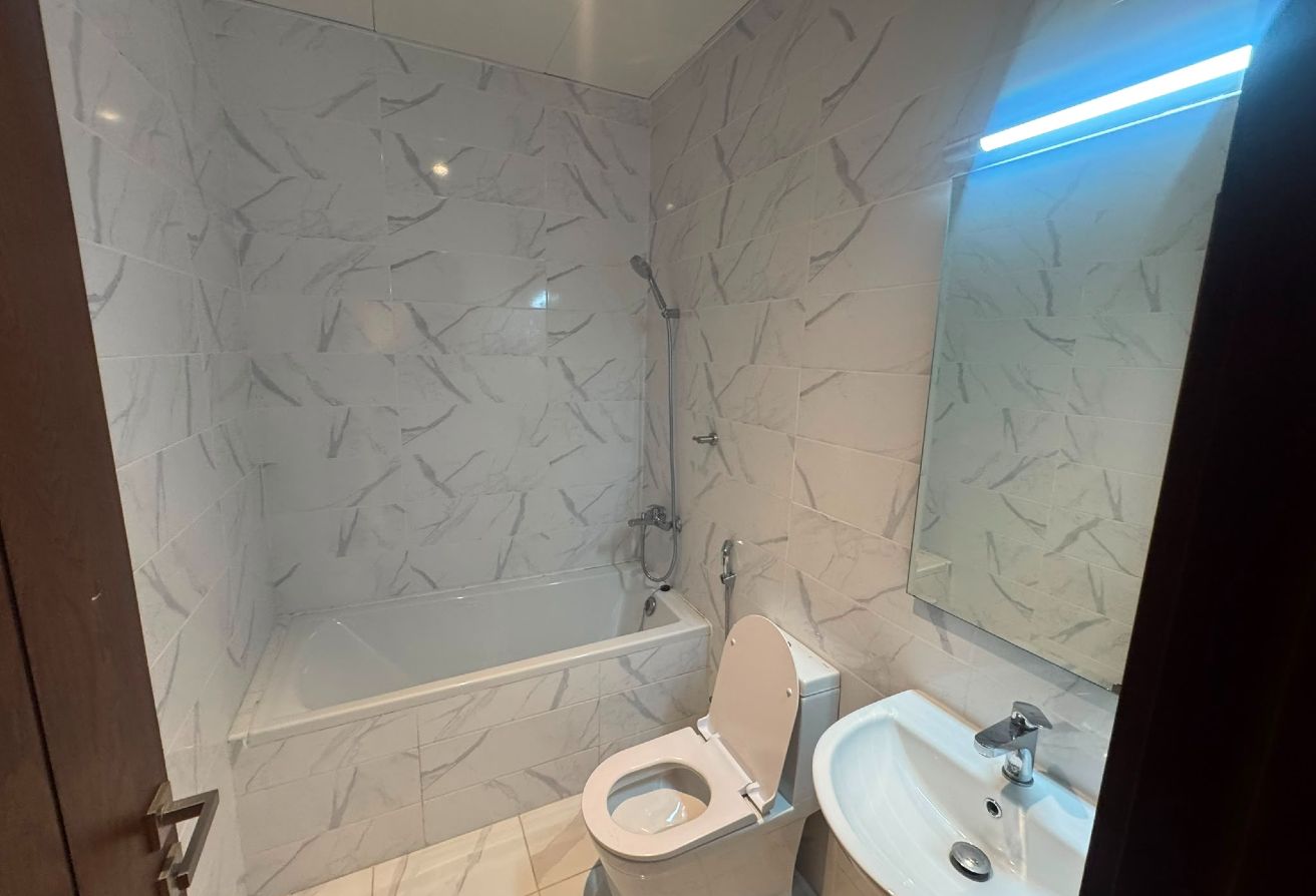 Luxury 2 BHK Fully Furnished Apartment For Rent thumbnail 11