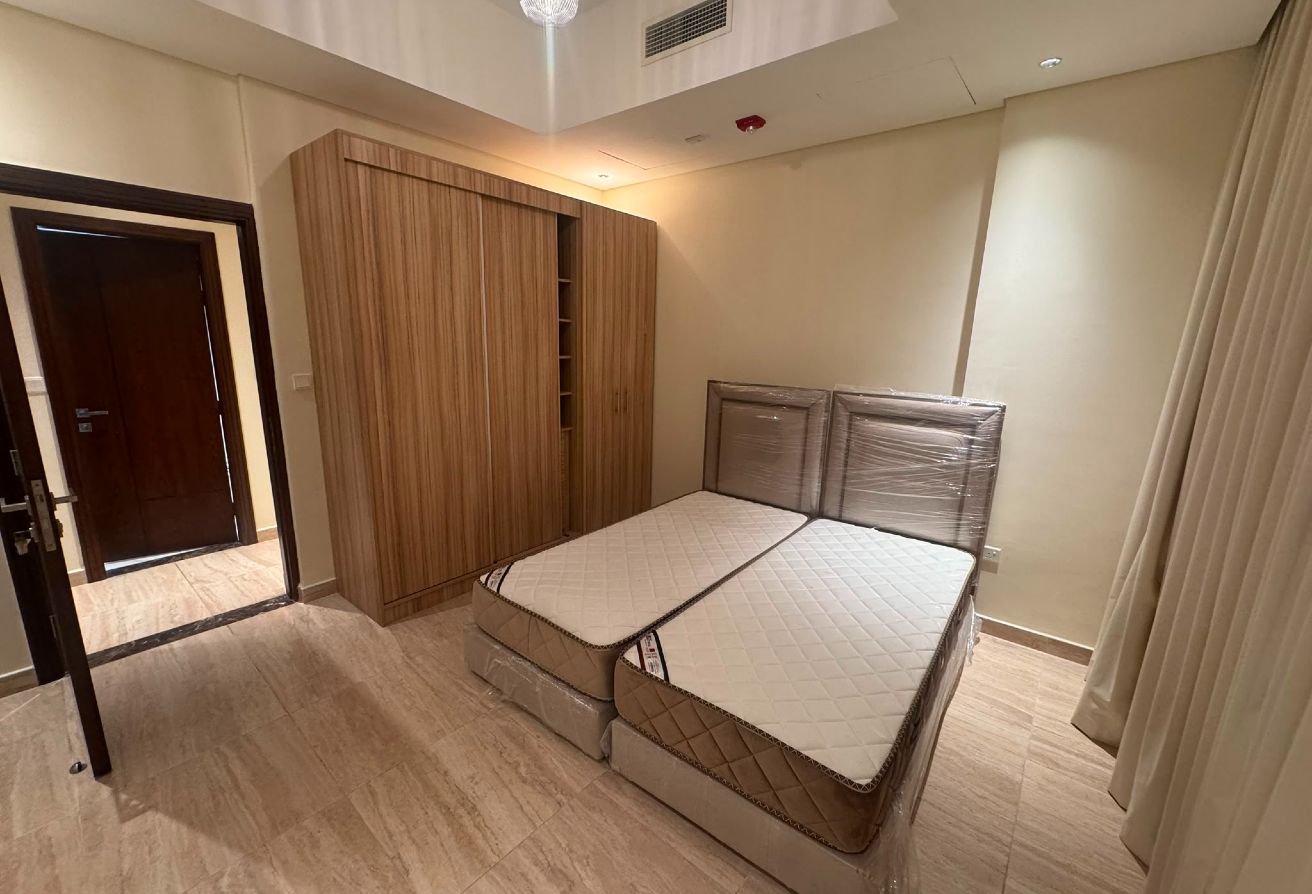 Luxury 2 BHK Fully Furnished Apartment For Rent thumbnail 5