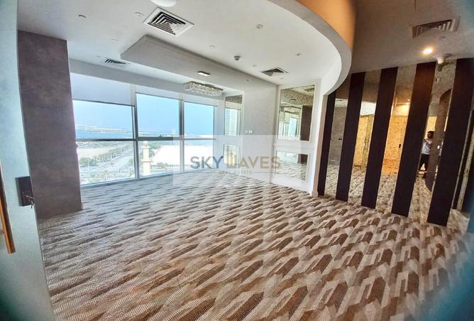 987892 - Property Image 2