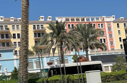 Apartment - 1 - 2 for sale in Qanat Quartier - The Pearl Island - Doha