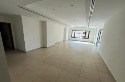 Apartment - 1 Bedroom - 2 Bathrooms for rent in East Porto Drive - Porto Arabia - The Pearl Island - Doha