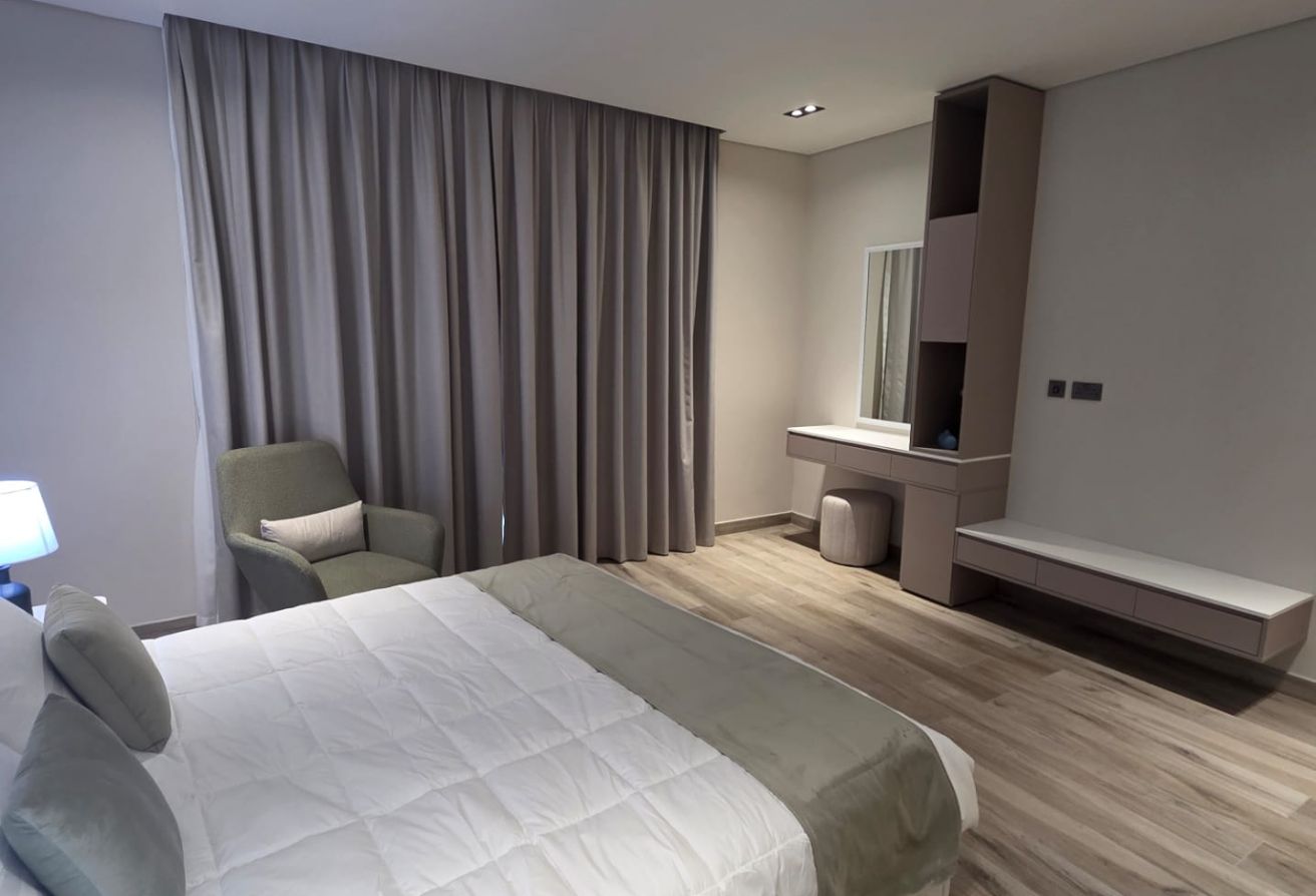 Fully Furnished 1BR + Garden | La Verde | 124 SQM thumbnail 3