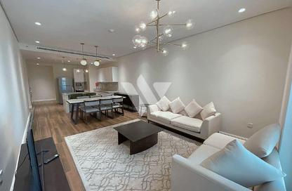 Apartment - 2 Bedrooms - 3 Bathrooms for rent in Floresta Gardens - Floresta Gardens - The Pearl Island - Doha