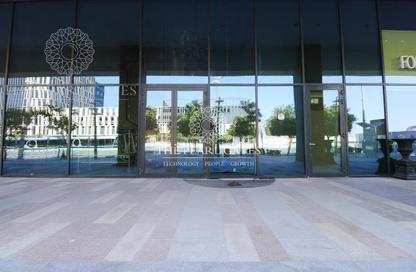 Shop - Studio - 2 Bathrooms for rent in Boulevard View - Yasmeen City - Lusail