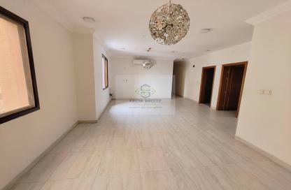 Apartment - 2 Bedrooms - 2 Bathrooms for rent in Al Mansoura - Al Mansoura - Doha