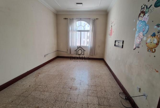 51430330 - Property Image 3