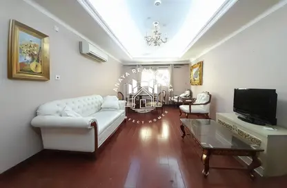 Apartment - 2 Bedrooms - 2 Bathrooms for rent in Al Mansoura - Al Mansoura - Doha