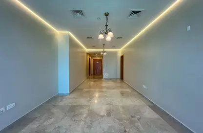 Apartment - 1 Bedroom - 2 Bathrooms for rent in Zig Zag Tower B - Zig Zag Towers - West Bay - Doha