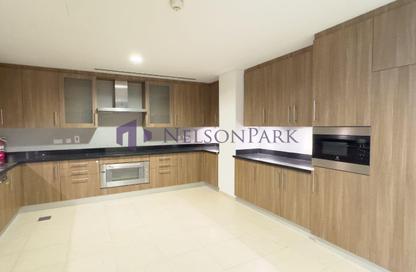 Apartment - 3 Bedrooms - 4 Bathrooms for sale in Viva West - Viva Bahriyah - The Pearl Island - Doha