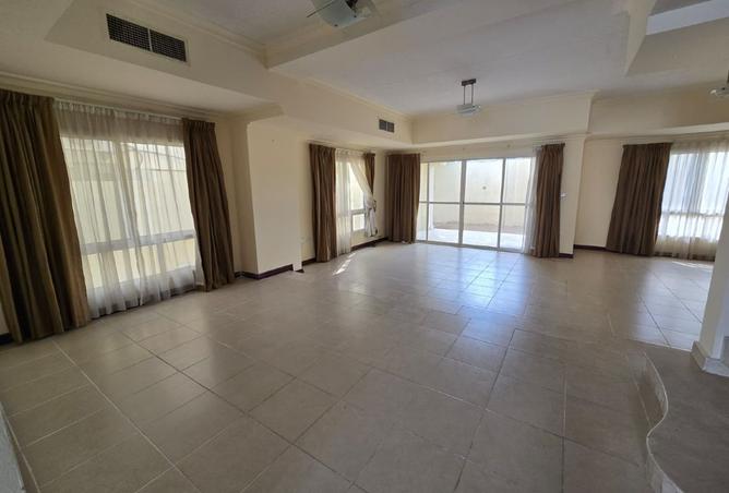 981249 - Property Main Image