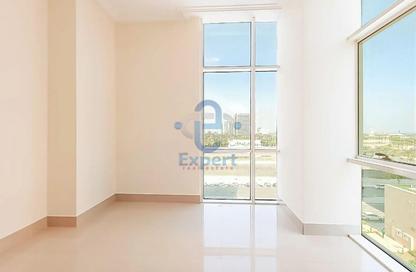 Apartment - 2 Bedrooms - 3 Bathrooms for rent in Lusail Marina Heights - Marina District - Lusail