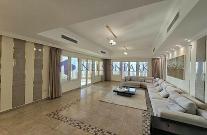 Apartment - 3 - 4 for rent in Tower 10 - Porto Arabia - The Pearl Island - Doha