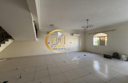Compound - 5 Bedrooms - 4 Bathrooms for rent in Bu Hamour Street - Abu Hamour - Doha