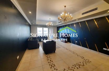 Apartment - 1 - 2 for rent in West Porto Drive - Porto Arabia - The Pearl Island - Doha