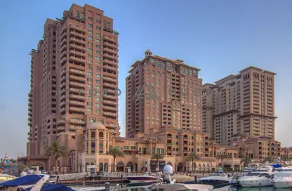 Townhouse - 4 Bedrooms - 5 Bathrooms for rent in The Pearl Island - Doha