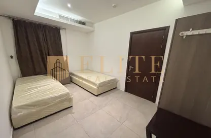 Apartment - 2 Bedrooms - 2 Bathrooms for rent in Umm Ghwailina Comm - Umm Ghuwalina - Umm Ghuwailina - Doha