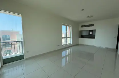 Apartment - 2 Bedrooms - 3 Bathrooms for rent in Viva West - Viva Bahriyah - The Pearl Island - Doha
