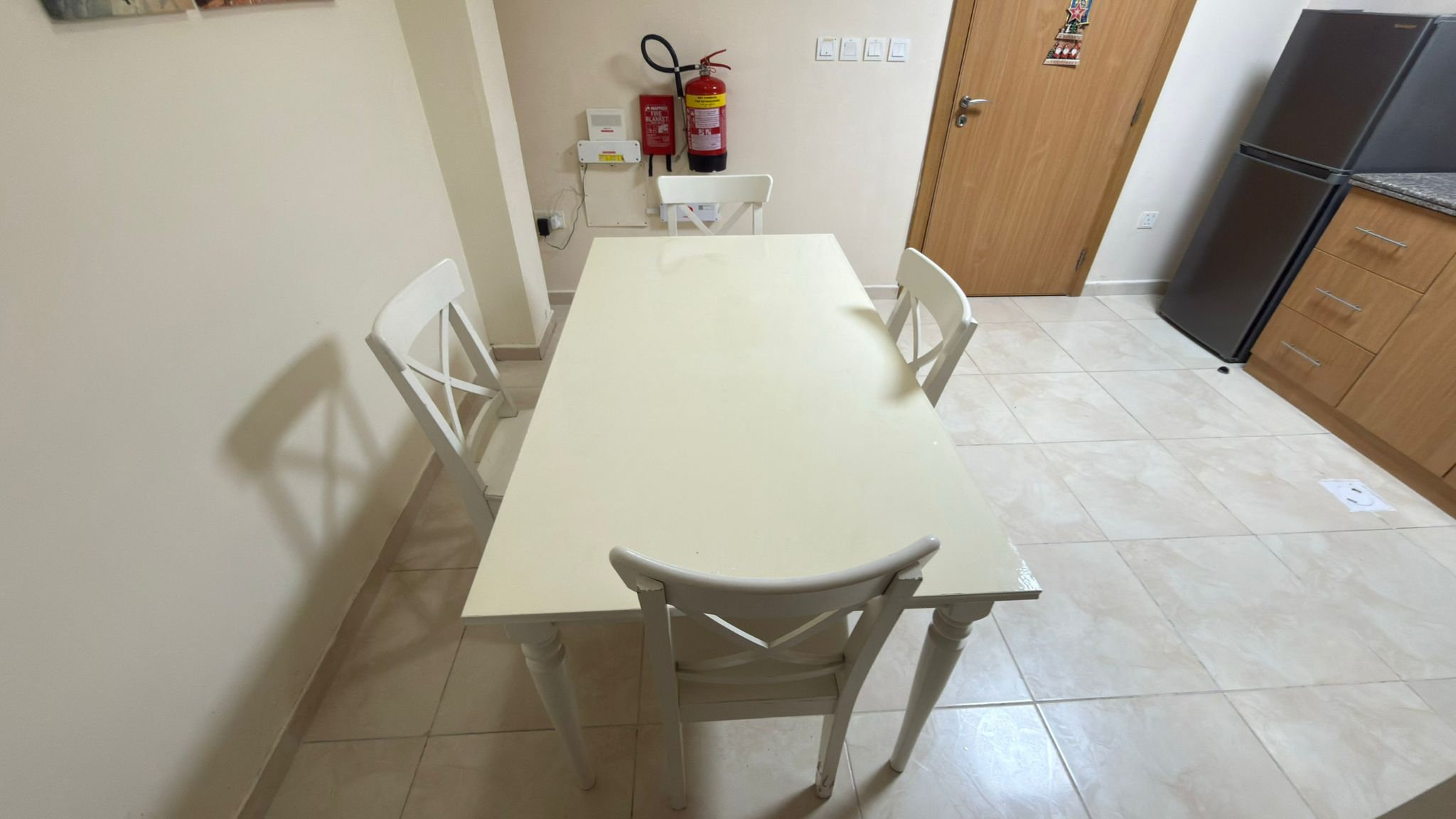 Spacious studio furnished EXcluding bills fox hill thumbnail 8
