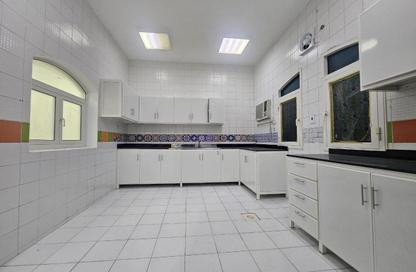 Compound - 3 Bedrooms - 4 Bathrooms for rent in Mesaimeer Road - Abu Hamour - Doha