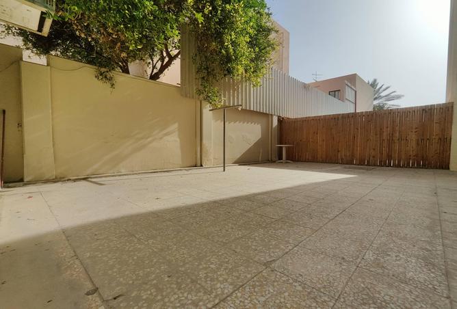 56072233 - Property Main Image