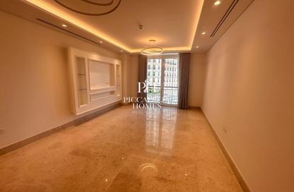 Apartment - 2 Bedrooms - 3 Bathrooms for rent in Floresta Gardens - Floresta Gardens - The Pearl Island - Doha