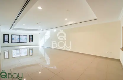 Apartment - 1 Bedroom - 2 Bathrooms for rent in Tower 27 - Porto Arabia - The Pearl Island - Doha