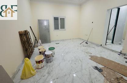 Apartment - Studio - 1 Bathroom for rent in Al Nasr Street - Al Nasr - Doha