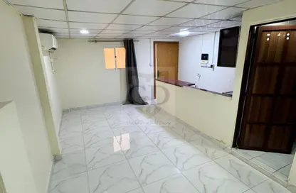 Apartment - 1 Bathroom for rent in Salwa Road - Doha