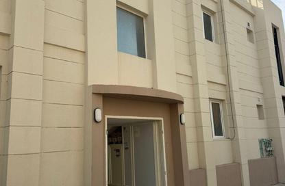 Apartment - 3 Bedrooms - 3 Bathrooms for rent in Salwa Road - Al Aziziyah - Doha