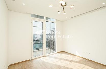 Apartment - 2 Bedrooms - 3 Bathrooms for rent in Floresta Gardens - Floresta Gardens - The Pearl Island - Doha