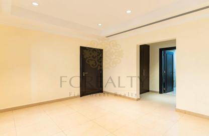 Apartment - 1 Bedroom - 2 Bathrooms for rent in East Porto Drive - Porto Arabia - The Pearl Island - Doha Apartment - 1 Bedroom - 2 Bathrooms for rent in East Porto Drive - Porto Arabia - The Pearl Island - Doha