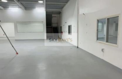 Warehouse - Studio - 1 Bathroom for rent in East Industrial Street - Birkat Al Awamer - Al Wakra