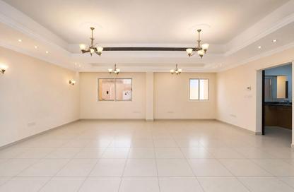 Villa - 3 - 3 for rent in Souk Al gharaffa - Al Gharrafa - Doha