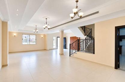 Villa - 3 - 3 for rent in Souk Al gharaffa - Al Gharrafa - Doha