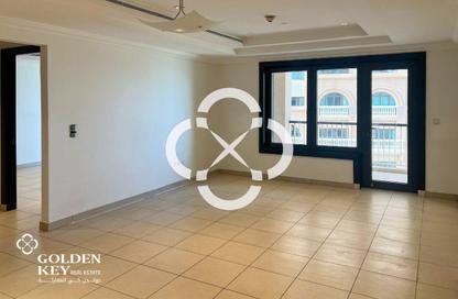 Apartment - 1 Bedroom - 2 Bathrooms for rent in West Porto Drive - Porto Arabia - The Pearl Island - Doha