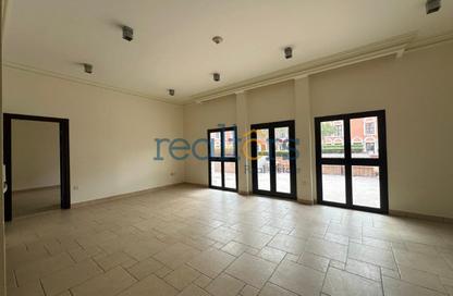 Apartment - 1 Bedroom - 2 Bathrooms for rent in Teatro - Qanat Quartier - The Pearl Island - Doha