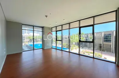 Apartment - 2 Bedrooms - 4 Bathrooms for sale in Lusail Marina Heights - Marina District - Lusail