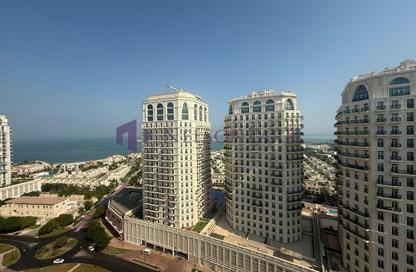 Apartment - 3 Bedrooms - 5 Bathrooms for sale in Viva West - Viva Bahriyah - The Pearl Island - Doha